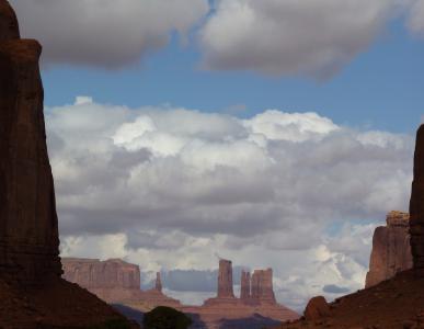 Name: Window on Monument Valley Camera make: NA Model: NA Software: NA